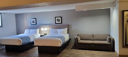Clarion Inn & Suites and Convention Center