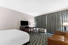 Days Inn & Suites by Wyndham Mesa Near Phoenix