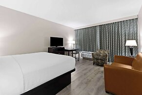 Days Inn & Suites by Wyndham Mesa Near Phoenix
