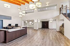 Days Inn & Suites by Wyndham Mesa Near Phoenix