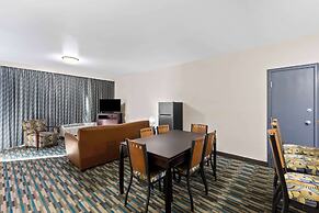 Days Inn & Suites by Wyndham Mesa Near Phoenix