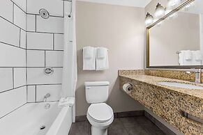 Days Inn & Suites by Wyndham Mesa Near Phoenix