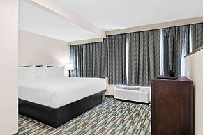Days Inn & Suites by Wyndham Mesa Near Phoenix