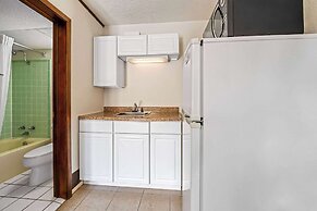 Days Inn by Wyndham Dubuque