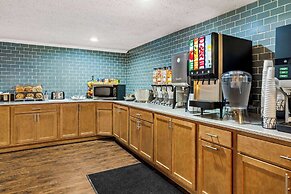 Days Inn by Wyndham Dubuque