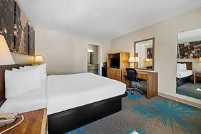 Days Inn by Wyndham Dubuque