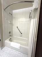 Sojourn Suites Portland Airport