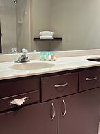 Sojourn Suites Portland Airport