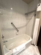 Sojourn Suites Portland Airport