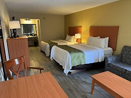 Quality Inn near Manatee Springs State Park