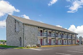 Best Western Plus Revere Inn & Suites