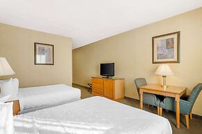 Best Western Plus Revere Inn & Suites