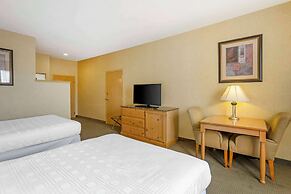 Best Western Plus Revere Inn & Suites