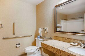 Best Western Plus Revere Inn & Suites