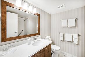 Victoria Regent Waterfront Hotel & Suites