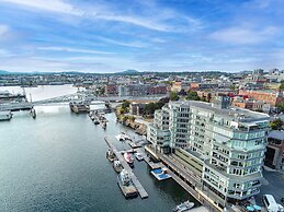 Victoria Regent Waterfront Hotel & Suites