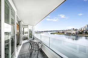 Victoria Regent Waterfront Hotel & Suites