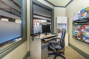 Victoria Regent Waterfront Hotel & Suites