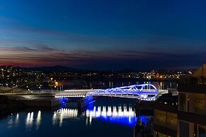 Victoria Regent Waterfront Hotel & Suites