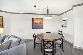 Victoria Regent Waterfront Hotel & Suites