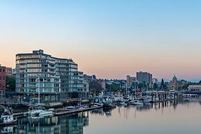 Victoria Regent Waterfront Hotel & Suites