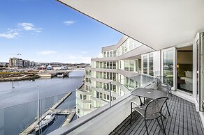 Victoria Regent Waterfront Hotel & Suites