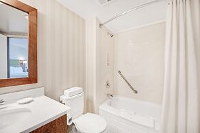 Victoria Regent Waterfront Hotel & Suites