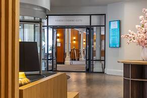 Holiday Inn Leicester by IHG