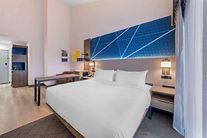 Comfort Inn & Suites Irvine Spectrum