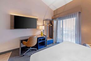 Comfort Inn & Suites Irvine Spectrum