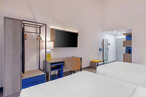 Comfort Inn & Suites Irvine Spectrum