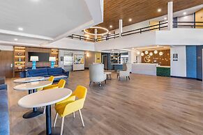 Comfort Inn & Suites Irvine Spectrum