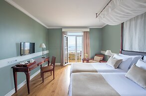 The Rock Hotel
