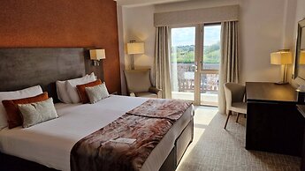 The Coppid Beech Hotel