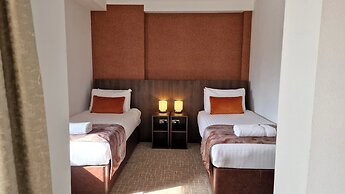 The Coppid Beech Hotel