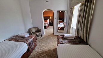 The Coppid Beech Hotel