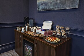 The Coppid Beech Hotel