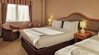 The Coppid Beech Hotel