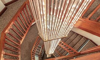 The Coppid Beech Hotel