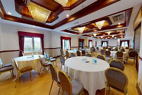 The Coppid Beech Hotel