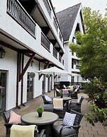 The Coppid Beech Hotel