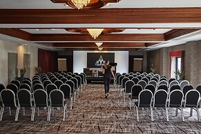 The Coppid Beech Hotel