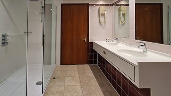 The Coppid Beech Hotel