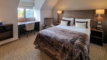 The Coppid Beech Hotel