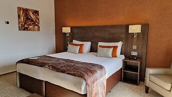 The Coppid Beech Hotel