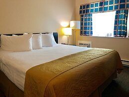 Travelodge by Wyndham Ottawa East