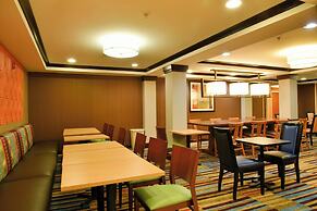 Fairfield Inn & Suites Hartford Airport