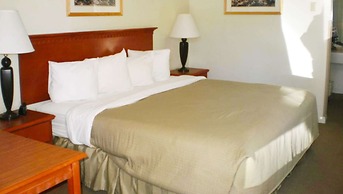 Magnuson Hotel Park Vue