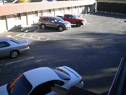 Magnuson Hotel Park Vue