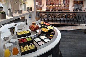 Delta Hotels by Marriott Heathrow Windsor